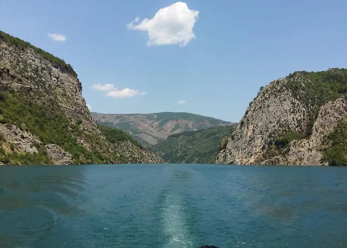 Rozafa Ferry & Koman