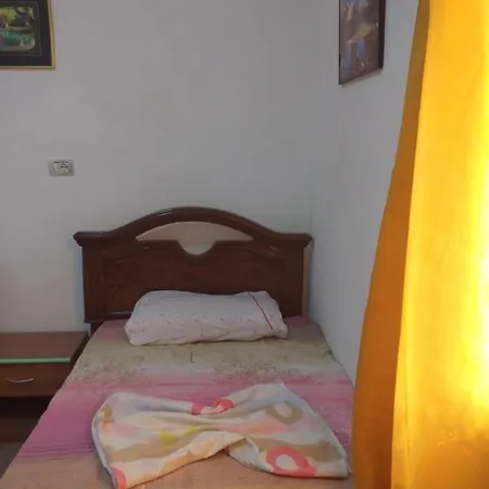 Hostel Rozafa Ferry &