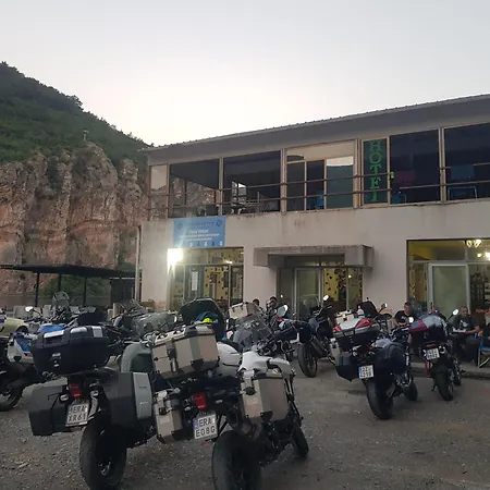 Rozafa Ferry & Hostel *